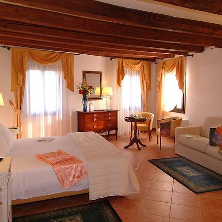 Residence Corte Grimani Венеція Номер фото