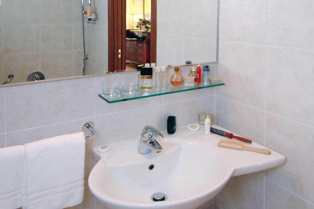 Residence Corte Grimani Венеція Номер фото